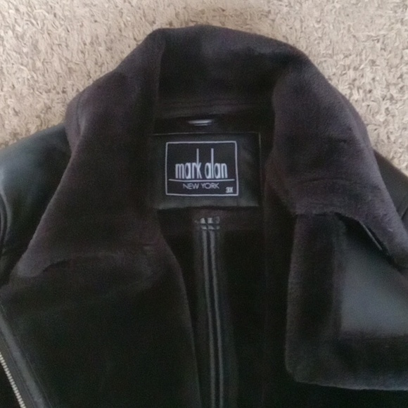 Mark Alan New York Shearling - Picture 16 of 16